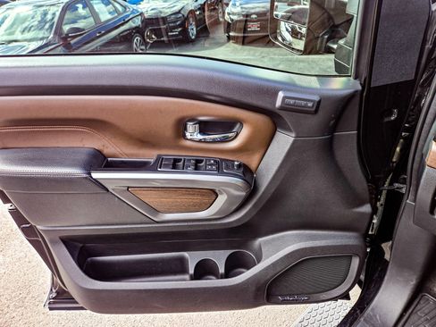 Used 2016 Nissan Titan Platinum Reserve image 22