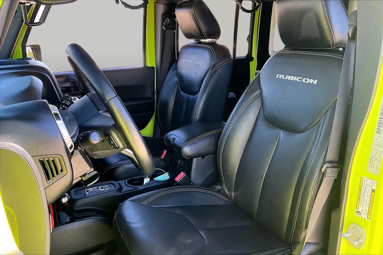 Used 2016 Jeep Wrangler Unlimited Rubicon AWD/4WD image 7
