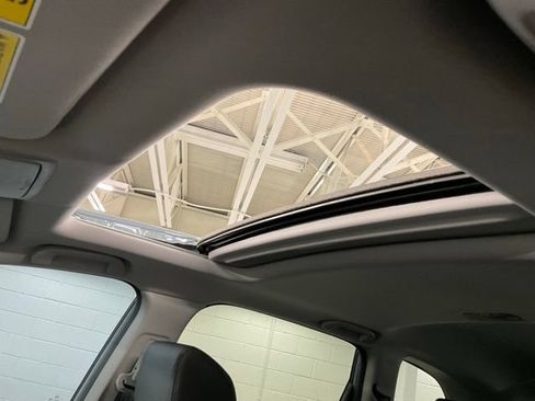 Certified 2020 Honda CR-V Touring image 31