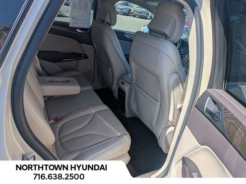 Used 2018 Lincoln MKC Reserve image 38