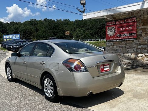 Used 2009 Nissan Altima 2.5 S w/ Convenience Pkg FWD image 4