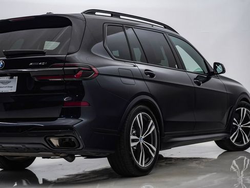 Used 2026 BMW X7 xDrive40i w/ M Sport Package AWD/4WD image 10