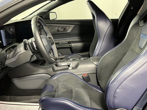 Used 2024 Ford Mustang Dark Horse image 10