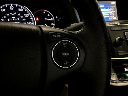 Used 2013 Honda Accord LX image 24