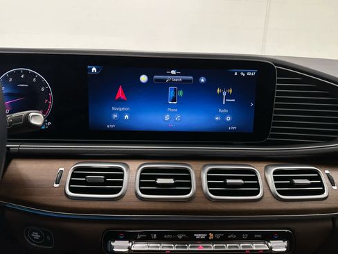 Used 2025 Mercedes-Benz GLE 350 4MATIC image 31