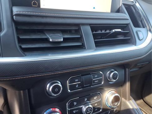 Used 2023 GMC Yukon AT4 AWD/4WD image 19