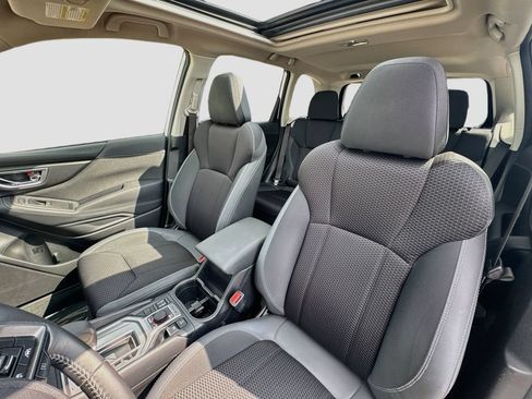 Used 2019 Subaru Forester Premium AWD/4WD image 18