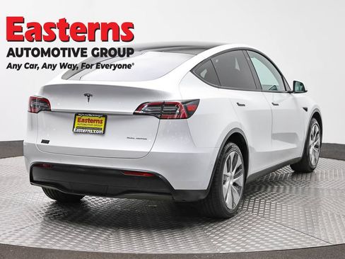 Used 2021 Tesla Model Y Long Range AWD/4WD image 5