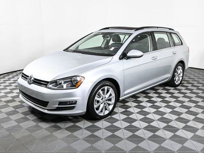 Used 2016 Volkswagen Golf SE