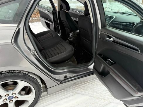 Used 2013 Ford Fusion SE image 14