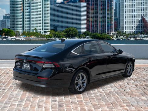 Used 2024 Honda Accord EX image 11