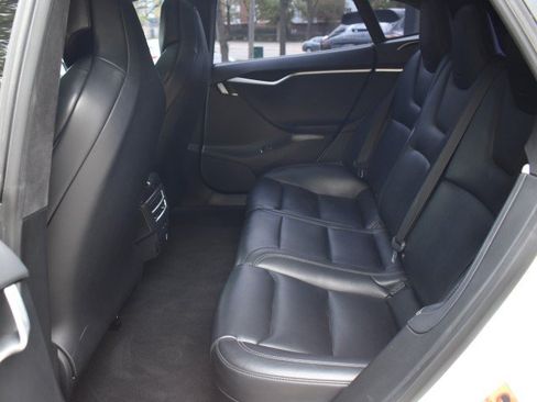 Used 2018 Tesla Model S 100D AWD/4WD image 33
