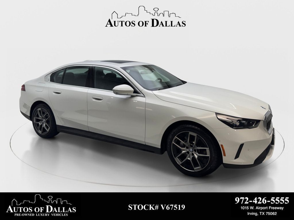 Used 2026 BMW 530i RWD image 1