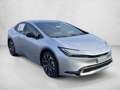 New 2026 Toyota Prius Plug-In Hybrid FWD image 7