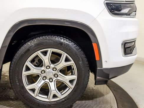 Used 2022 Jeep Wagoneer Series II w/ Convenience Group I image 15