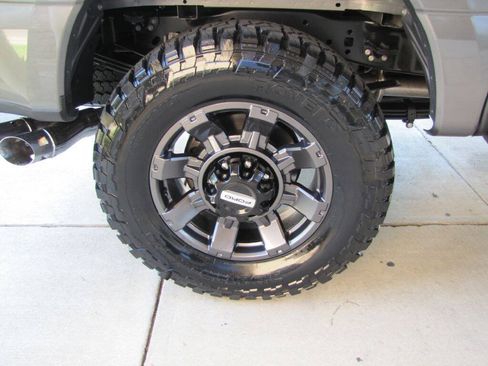 Used 2024 Ford F250 Lariat w/ Lariat Ultimate Package AWD/4WD image 30