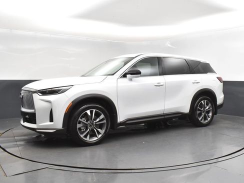 Certified 2026 INFINITI QX60 Pure w/ Cargo Package image 3