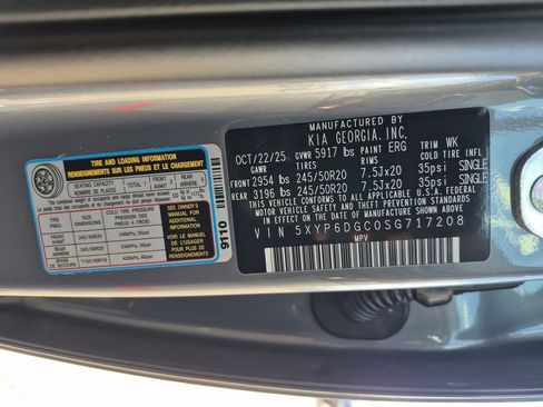 New 2025 Kia Telluride S image 30