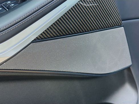 New 2026 BMW X5 M60i image 23