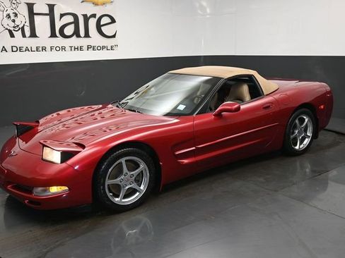 Used 2000 Chevrolet Corvette Convertible w/ Memory Pkg RWD image 24