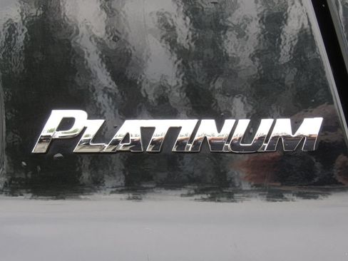Used 2021 Toyota Sequoia Platinum AWD/4WD image 8