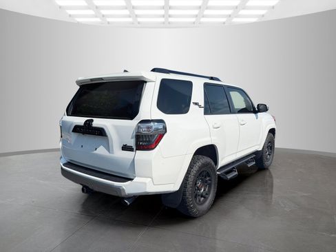 Used 2024 Toyota 4Runner TRD Off-Road Premium w/ Moonroof Package AWD/4WD image 7