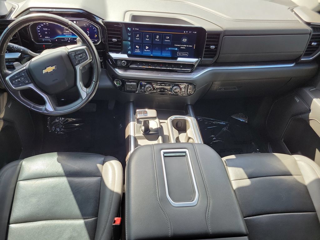 Used 2022 Chevrolet Silverado 1500 LTZ w/ Technology Package AWD/4WD image 16