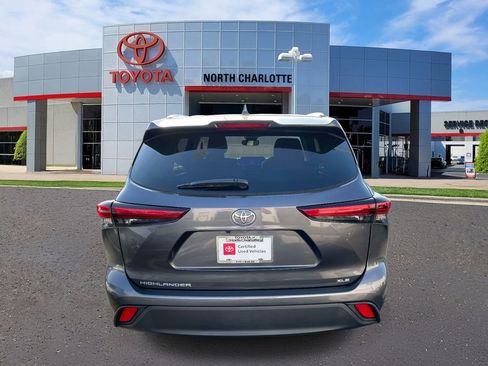 Used 2023 Toyota Highlander XLE image 8