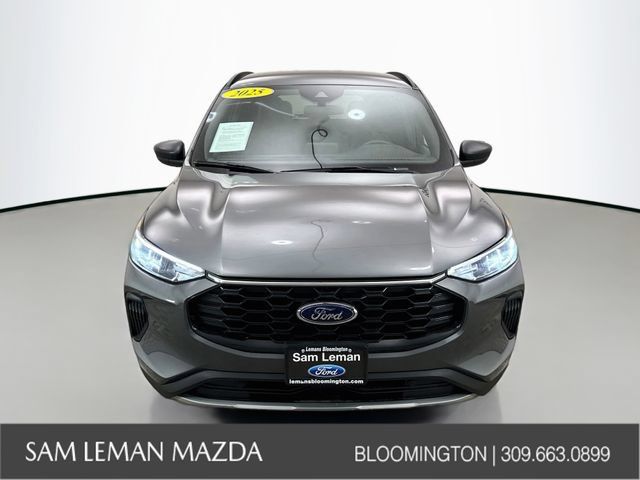 Used 2025 Ford Escape ST-Line FWD image 7