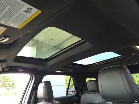 Used 2018 Ford Explorer Sport AWD/4WD image 7