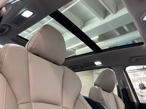 Used 2022 Subaru Ascent Limited w/ Technology Package image 25