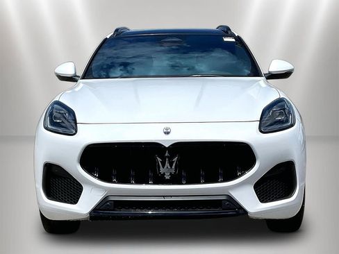 Used 2023 Maserati Grecale Modena AWD/4WD image 2