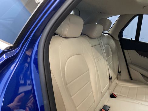 Used 2020 Mercedes-Benz GLC 300 4MATIC image 38