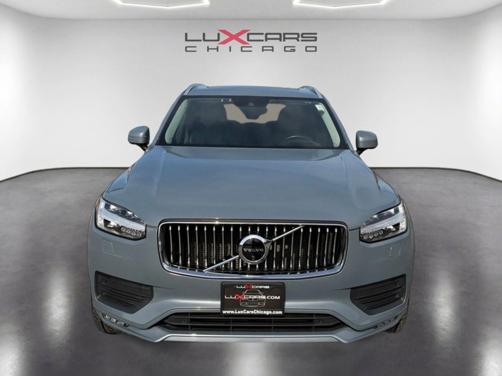 Used 2020 Volvo XC90 T6 Momentum w/ Protection Package Premier AWD/4WD image 3