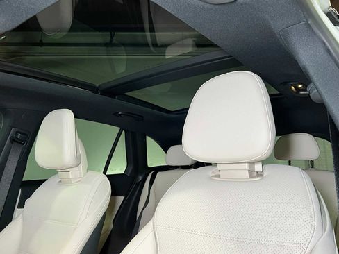 New 2025 Mercedes-Benz GLC 300 4MATIC image 21
