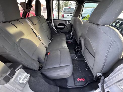 Used 2021 Jeep Wrangler Unlimited Sport image 35