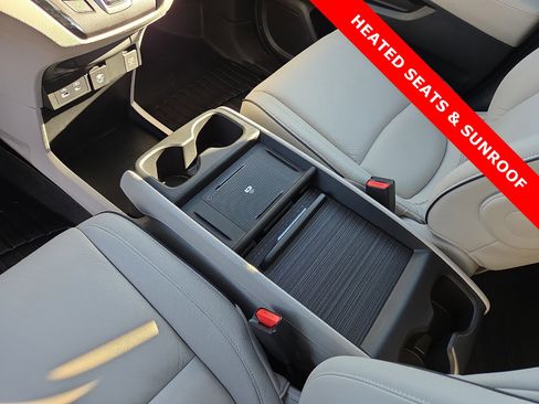 Used 2025 Honda Odyssey Touring image 25