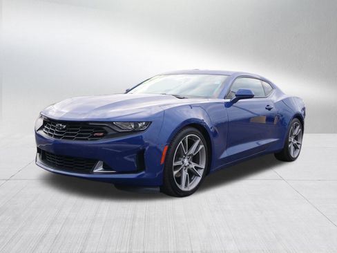 Used 2021 Chevrolet Camaro LT w/ RS Package image 7