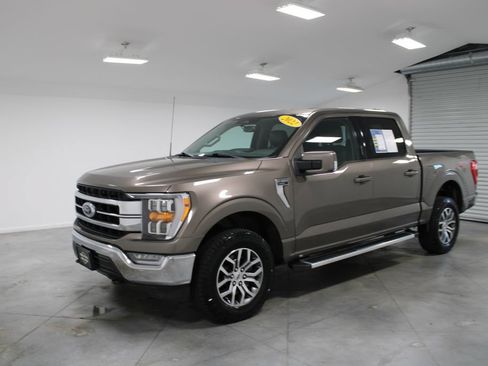 Used 2022 Ford F150 Lariat w/ FX4 Off-Road Package AWD/4WD image 4