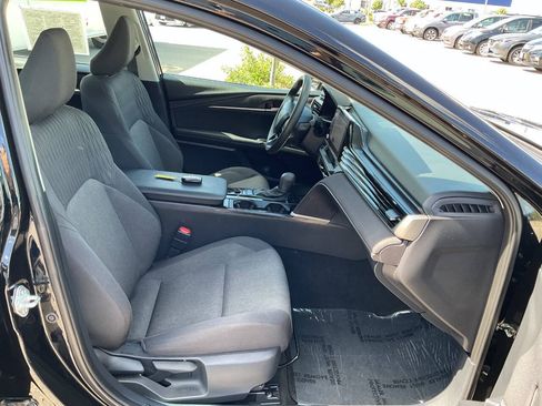 Used 2025 Toyota Camry LE FWD image 43