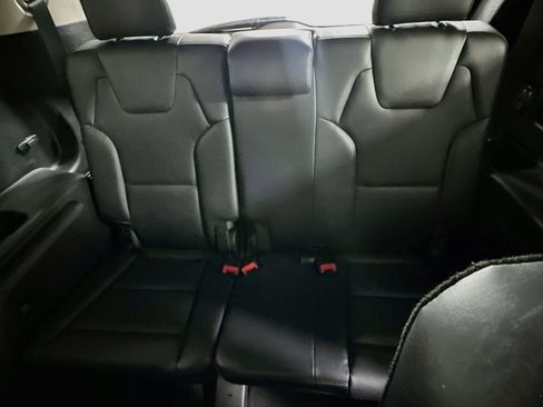 Used 2025 Kia Telluride S AWD/4WD image 29