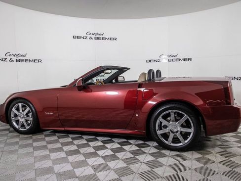 Used 2008 Cadillac XLR image 9