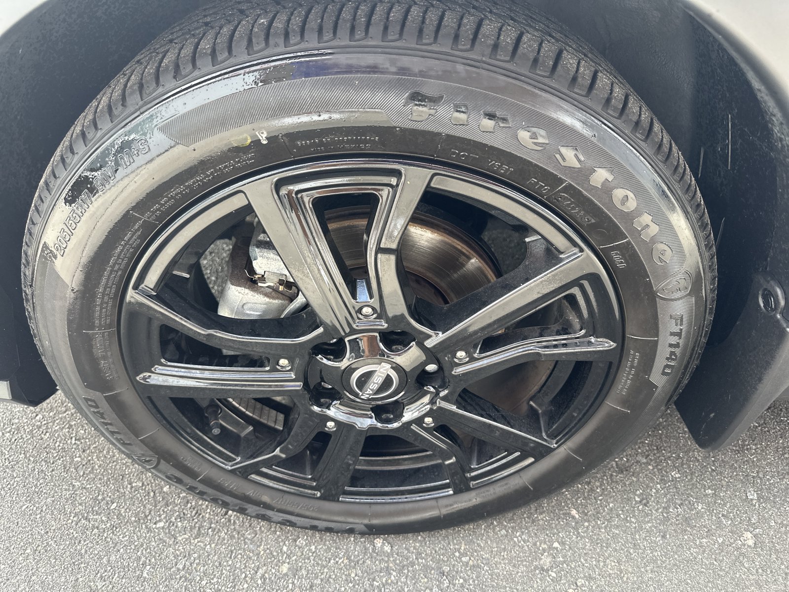 Used 2024 Nissan Kicks SR w/ SR Premium Package FWD image 32