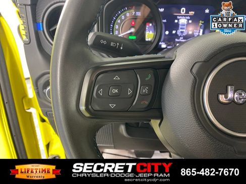 Used 2024 Jeep Wrangler Unlimited Rubicon 4xe AWD/4WD image 14