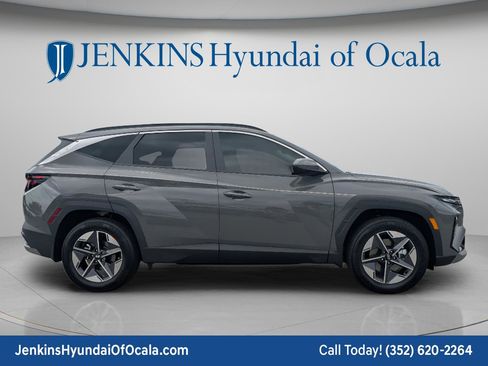 New 2026 Hyundai Tucson SEL FWD image 3