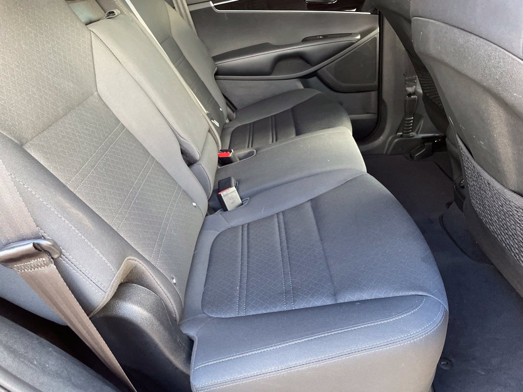 Used 2020 Kia Sorento S FWD image 22