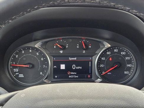 Certified 2024 GMC Terrain SLT w/ Infotainment Package II AWD/4WD image 8