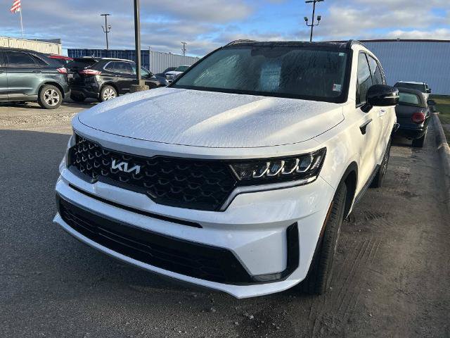 Used 2023 Kia Sorento S w/ Panoramic Sunroof Package FWD image 5