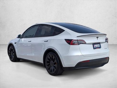 Used 2022 Tesla Model Y Performance image 8