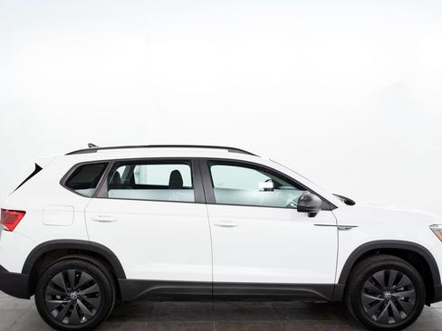 Used 2024 Volkswagen Taos S FWD image 14